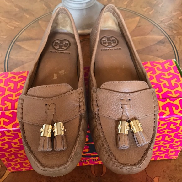 *New*Tory Burch Royal Tan Lawerence Shoes - Picture 3 of 6